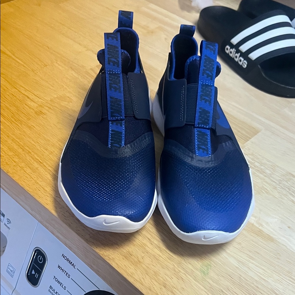 Nike Kids Navy Blue Slip-On Sneakers